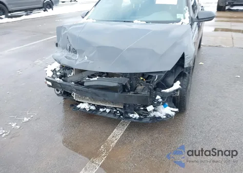 2021 Hyundai Elantra Sel z USA, uszkodzony, nr VIN 5NPLM4AG6MH052150